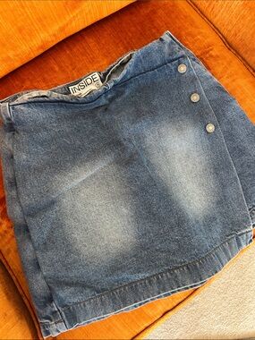 INSIDE Denim Faux Button Skort in Faded Blue with Side Zip